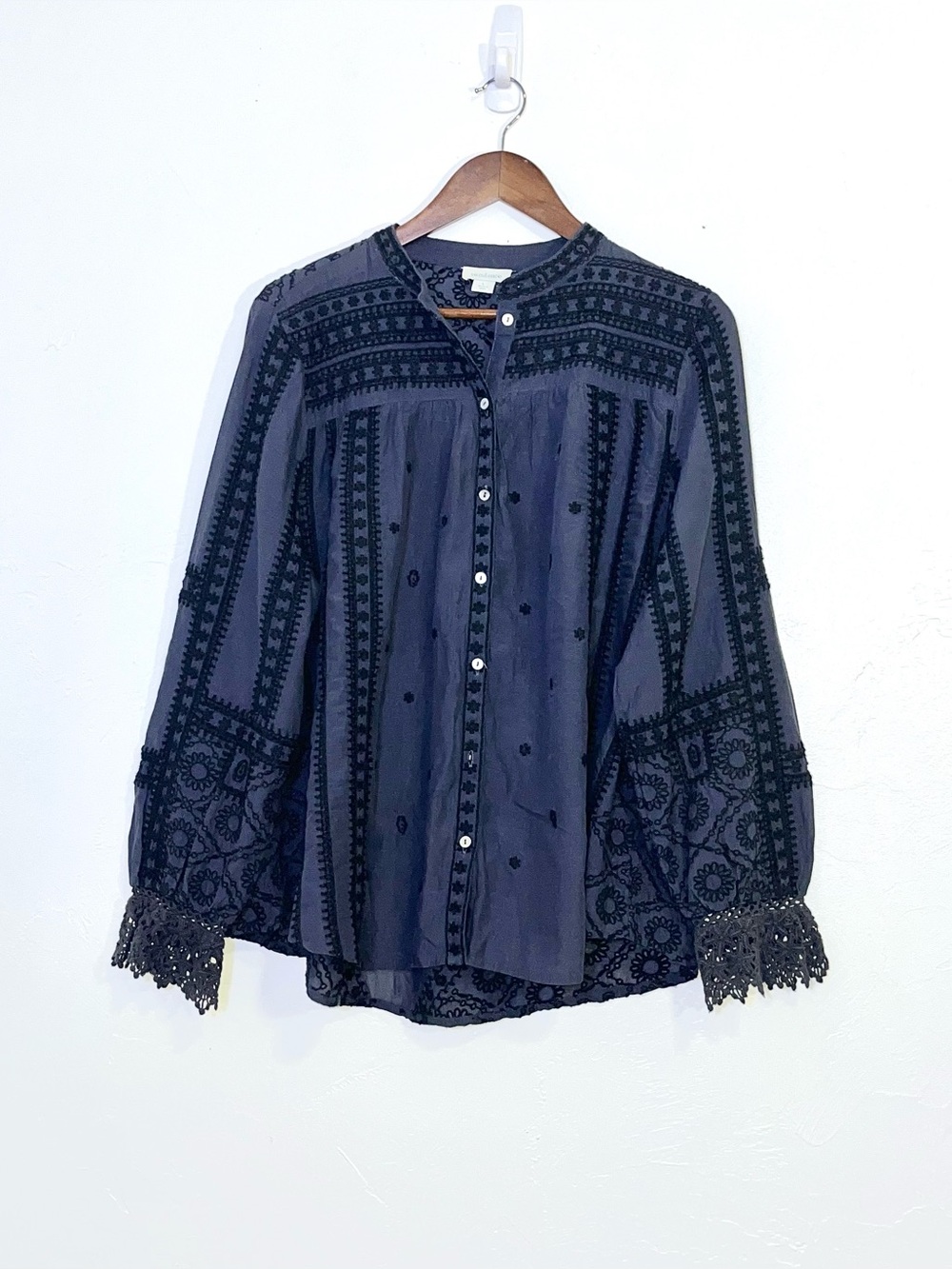 Sundance Corrine Romance Embroidered Blouse Caviar Gray Boho Lace Cuff Top - Picture 2 of 9